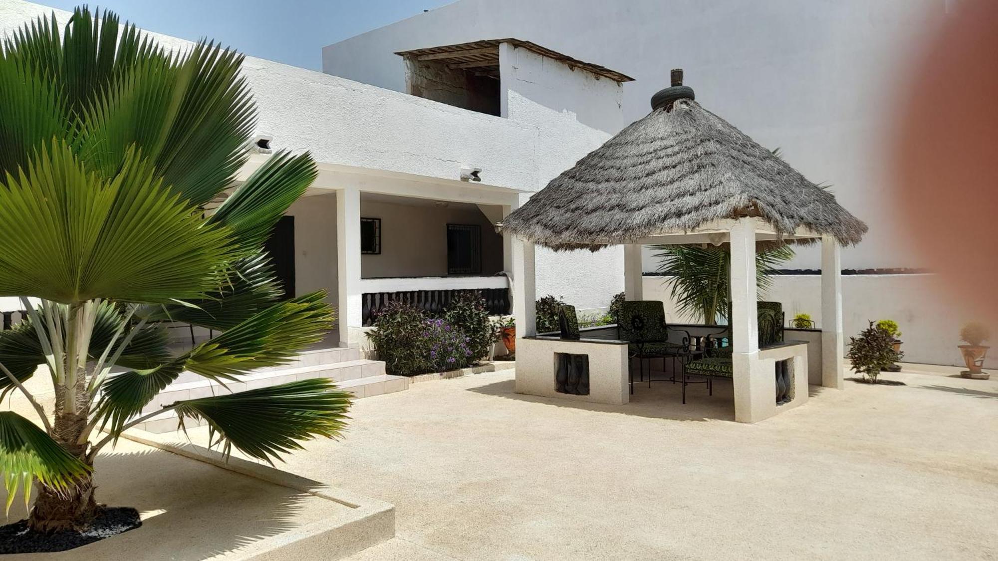 Chez Andre Ngaparou Exterior foto